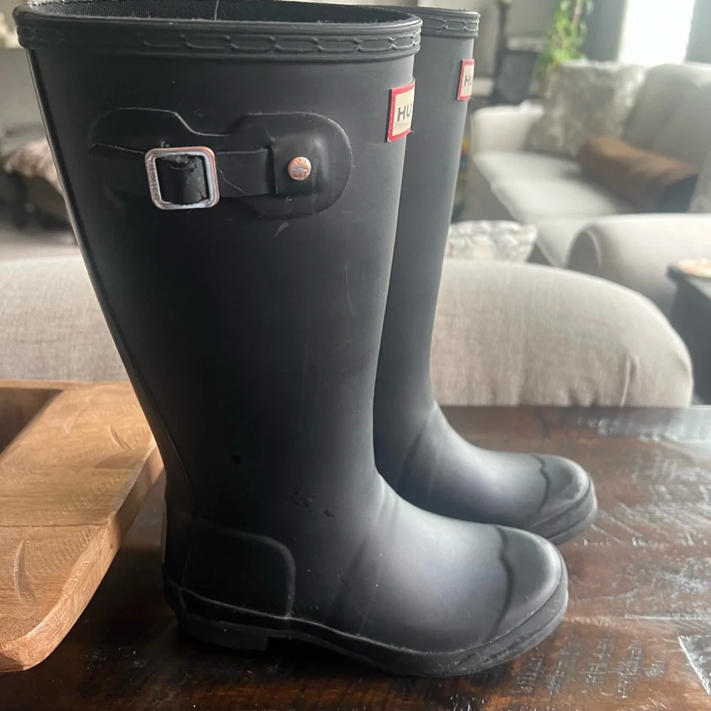 Hunter Kids Black Rain Boots with Red Logo